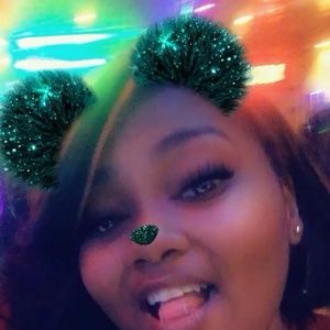 Meet your Posher, Precious